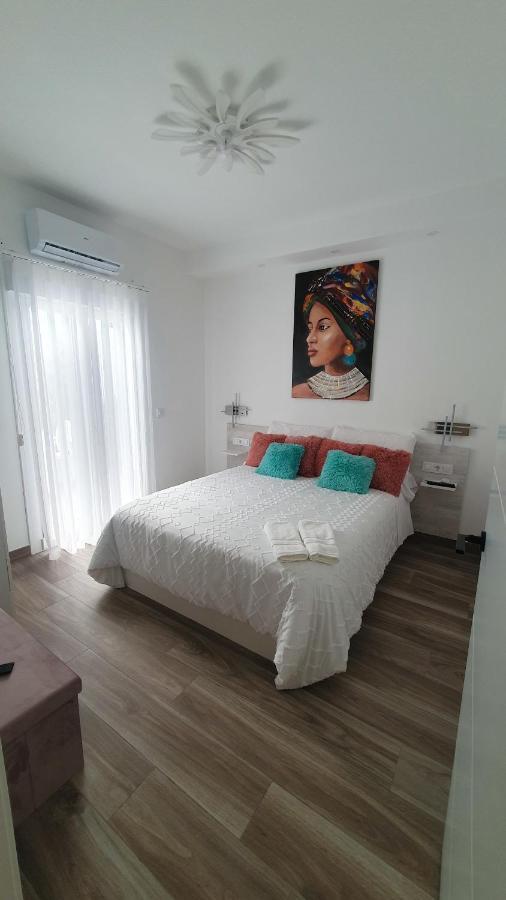 Tres Torres Apartamento Turistico Almoharin Buitenkant foto