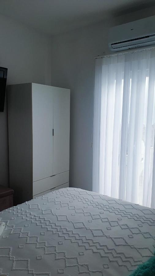 Tres Torres Apartamento Turistico Almoharin Buitenkant foto
